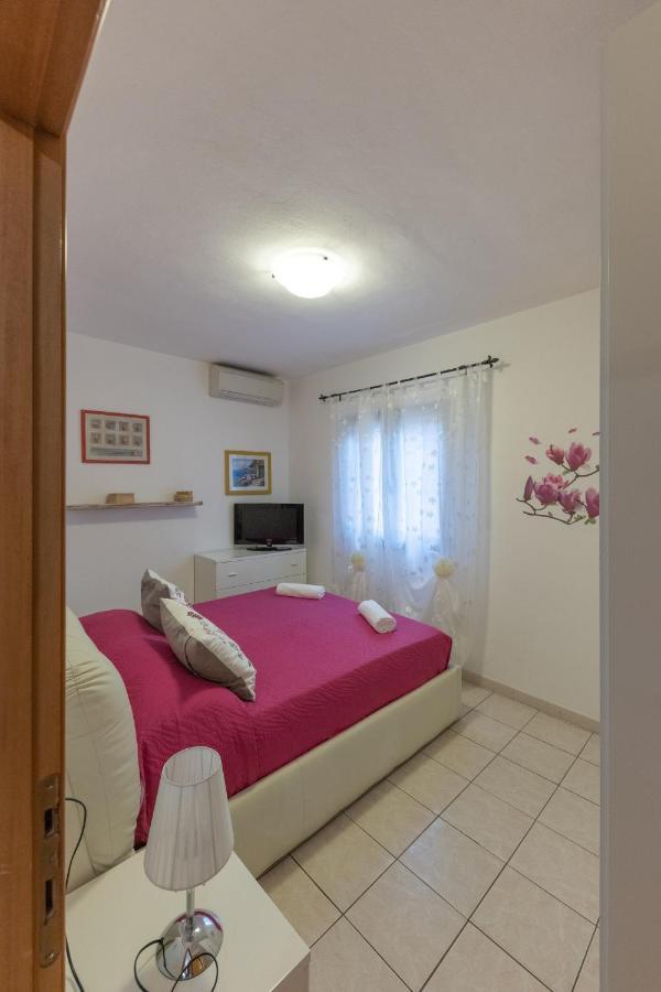 Elbaloves Appartaments Villa カポリーヴェリ エクステリア 写真