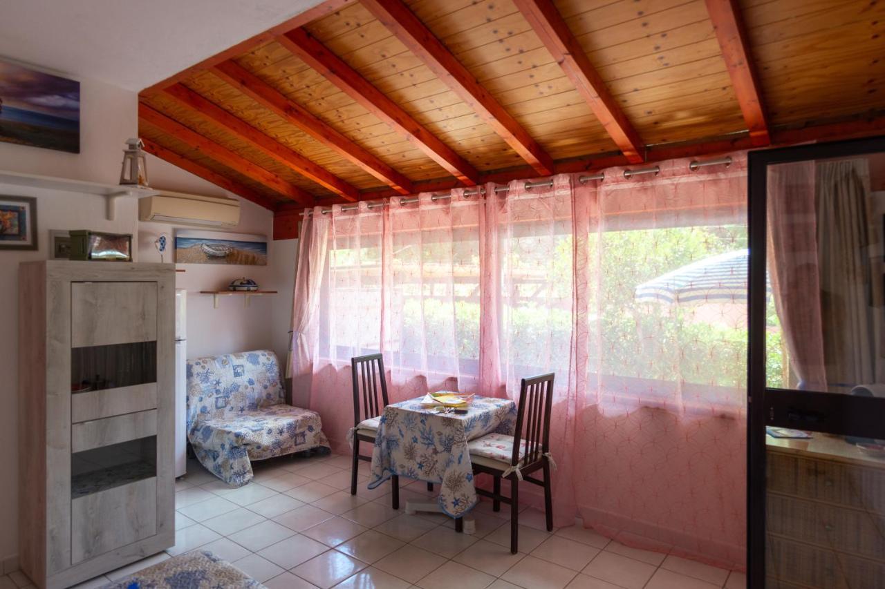 Elbaloves Appartaments Villa カポリーヴェリ エクステリア 写真