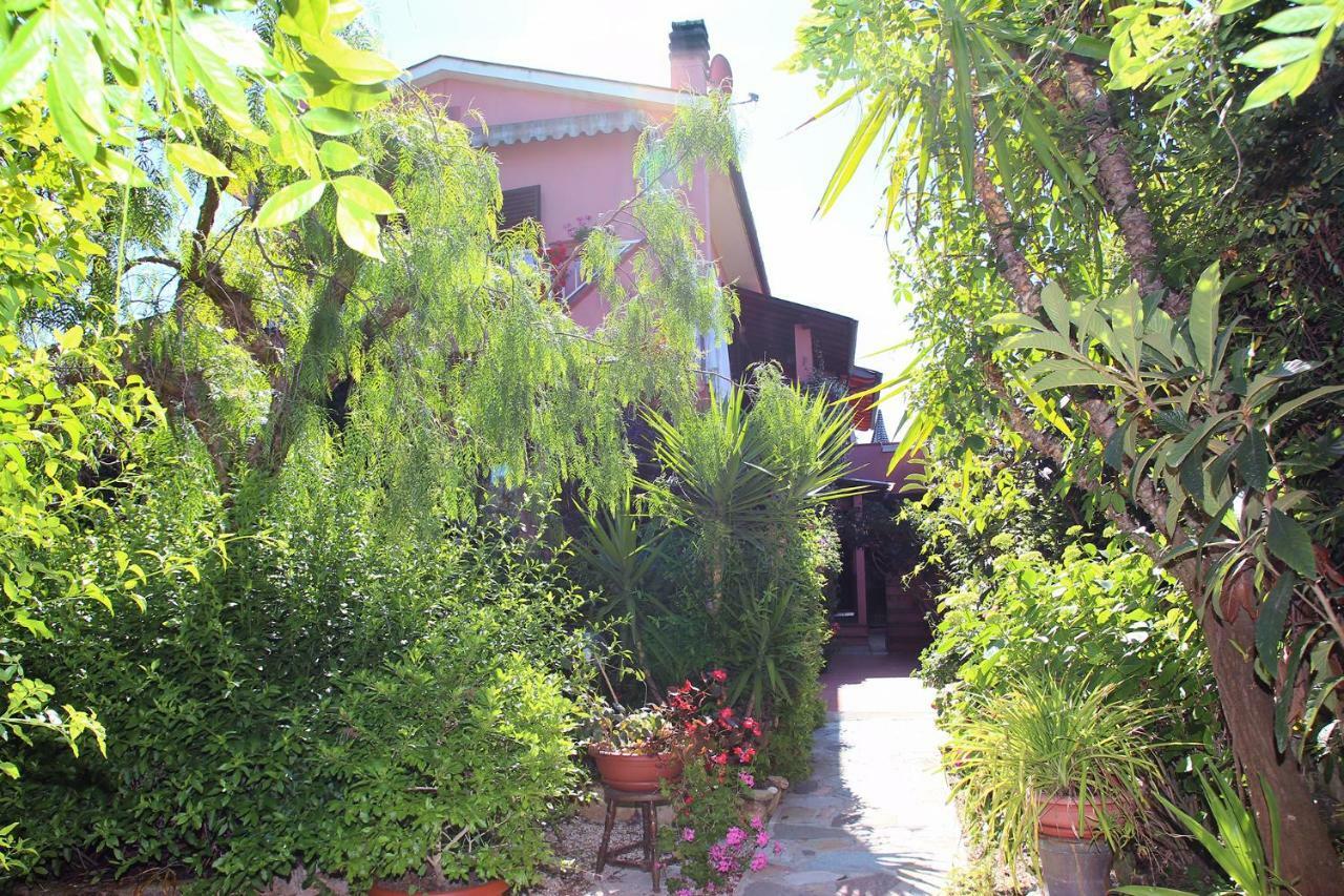 Elbaloves Appartaments Villa カポリーヴェリ エクステリア 写真