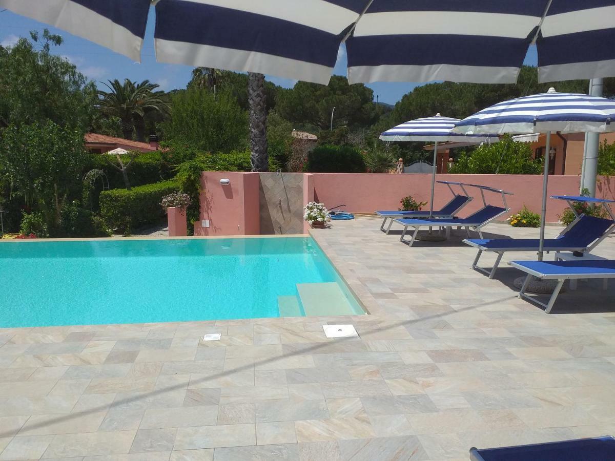 Elbaloves Appartaments Villa カポリーヴェリ エクステリア 写真