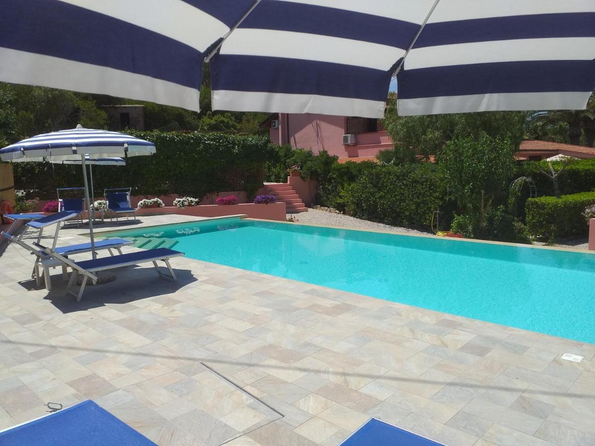 Elbaloves Appartaments Villa カポリーヴェリ エクステリア 写真